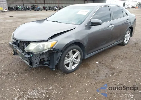 2014 Toyota Camry Se z USA, uszkodzony, nr VIN 4T1BF1FK8EU347724